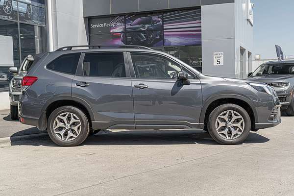 2023 Subaru Forester 2.5i 50 Years Edition S5