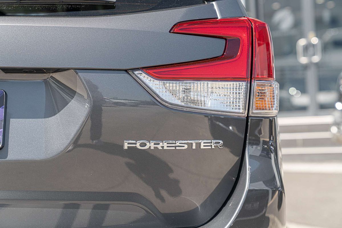 2023 Subaru Forester 2.5i 50 Years Edition S5