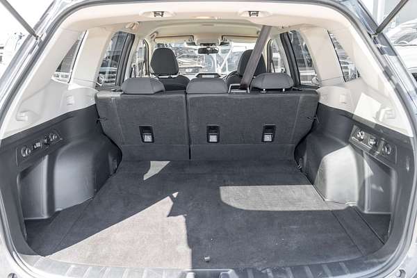 2023 Subaru Forester 2.5i 50 Years Edition S5