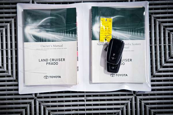 2021 Toyota Landcruiser Prado GX GDJ150R