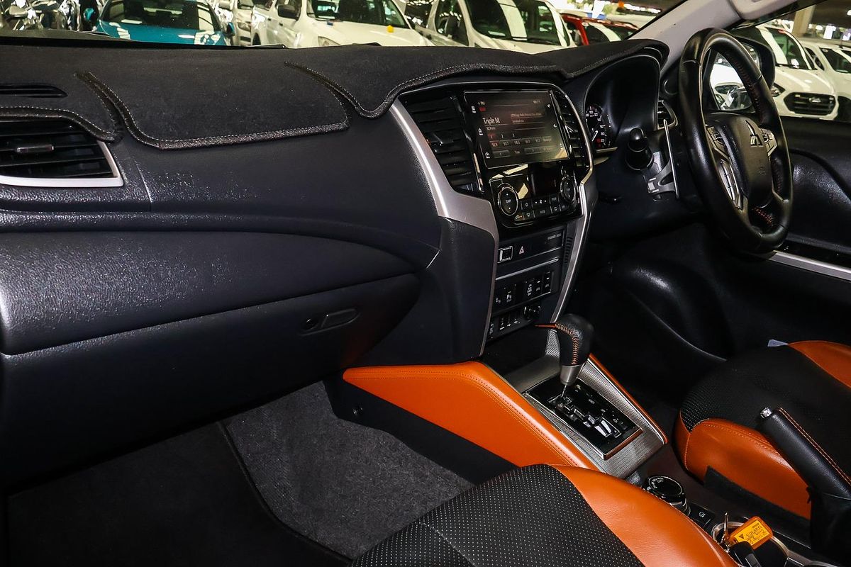 2022 Mitsubishi Triton GSR MR 4X4