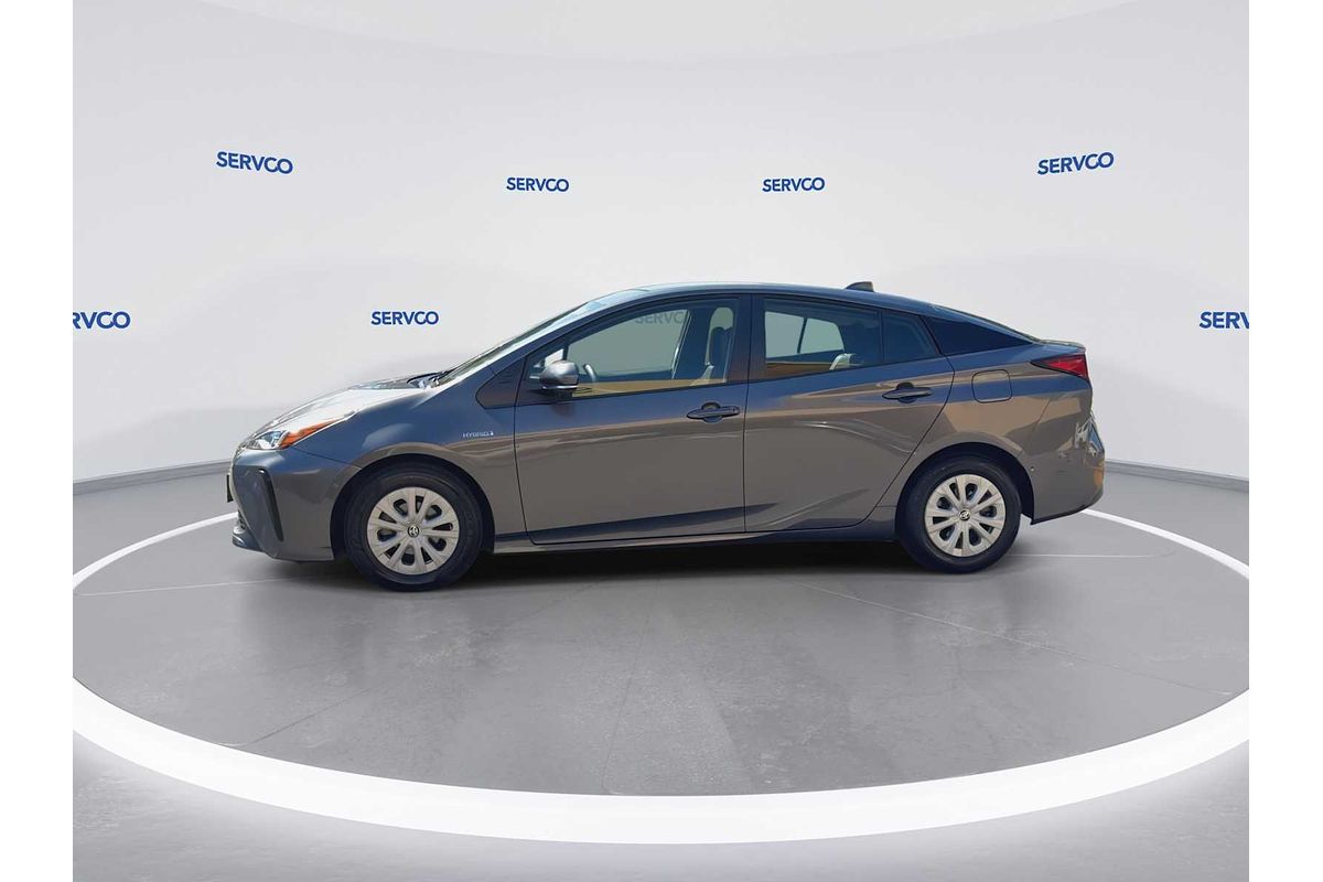 2022 Toyota Prius LE