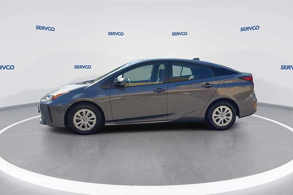 2022 Toyota Prius LE