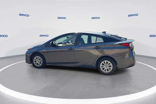 2022 Toyota Prius LE