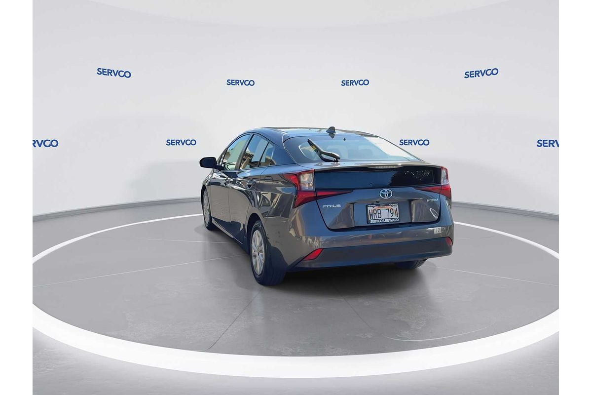 2022 Toyota Prius LE