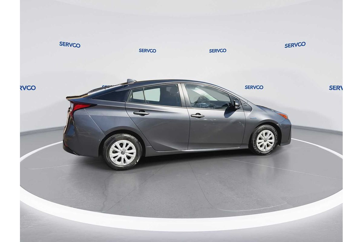 2022 Toyota Prius LE