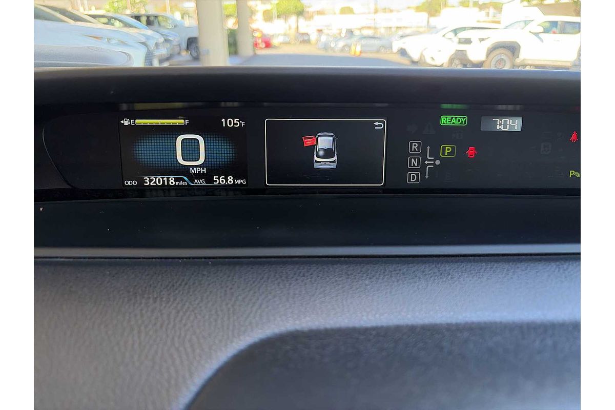 2022 Toyota Prius LE