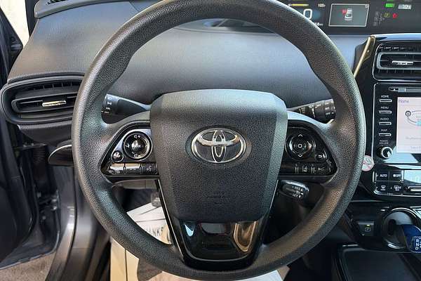 2022 Toyota Prius LE