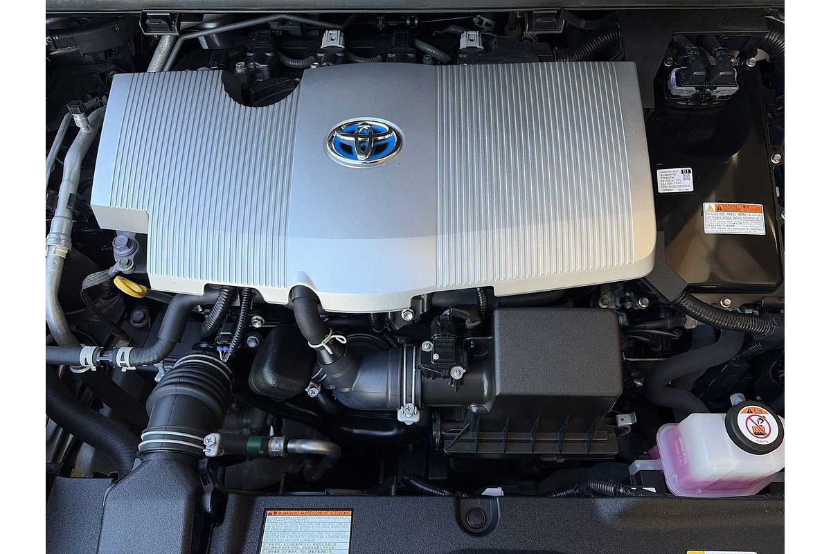 2022 Toyota Prius LE