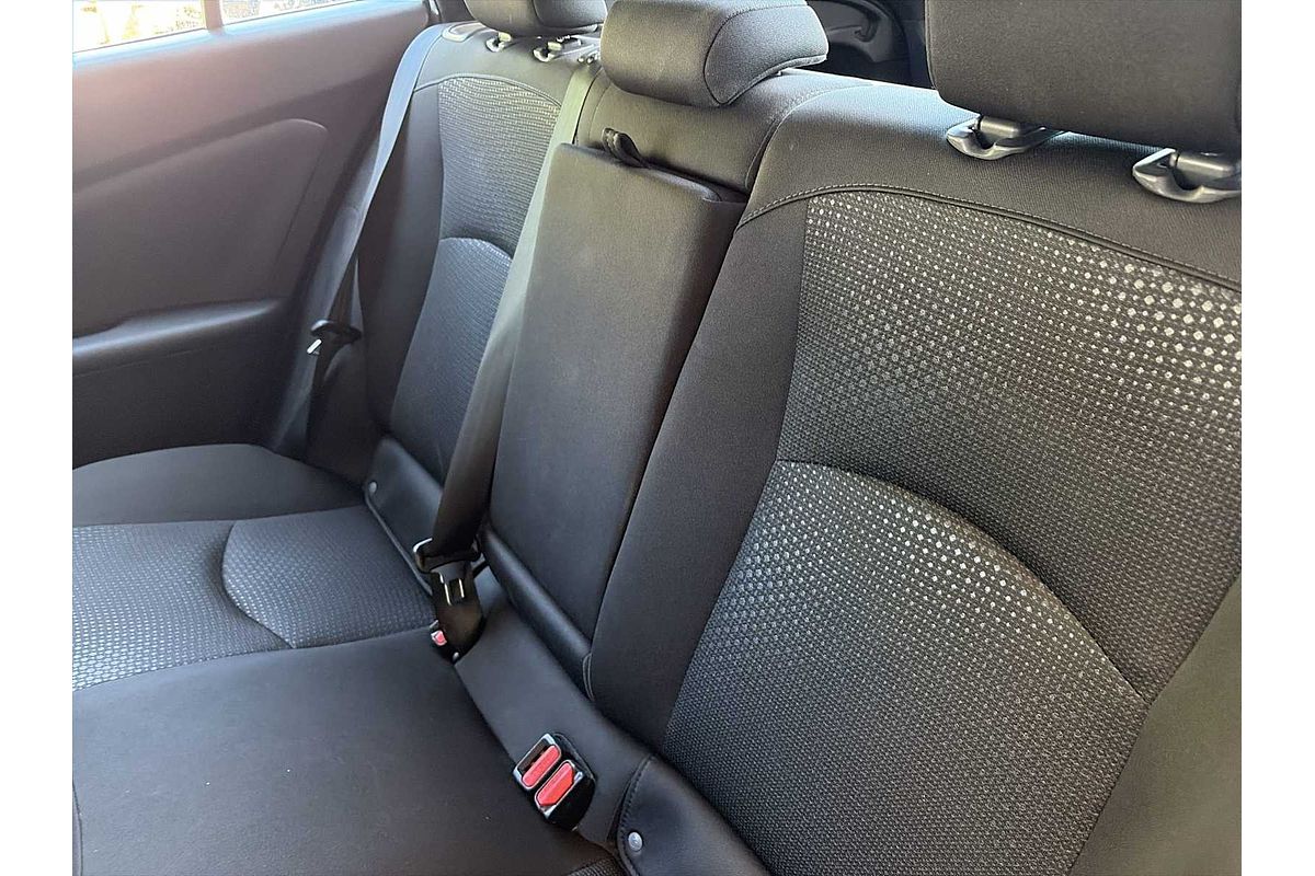 2022 Toyota Prius LE