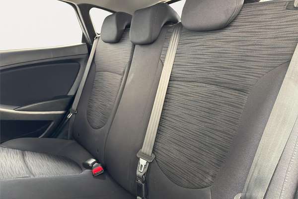 2017 Hyundai Accent Sport RB6