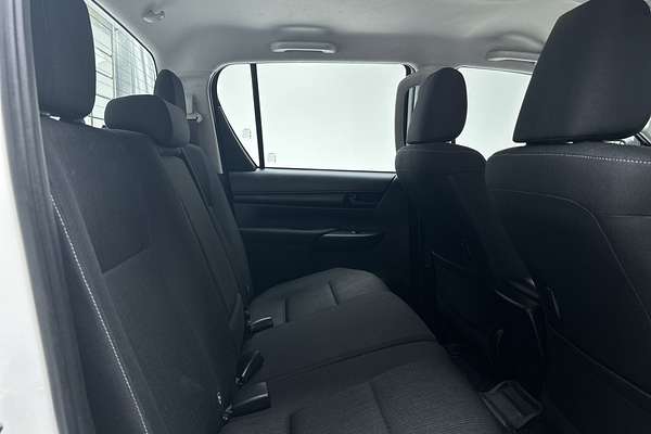 2024 Toyota Hilux SR GUN126R 4X4