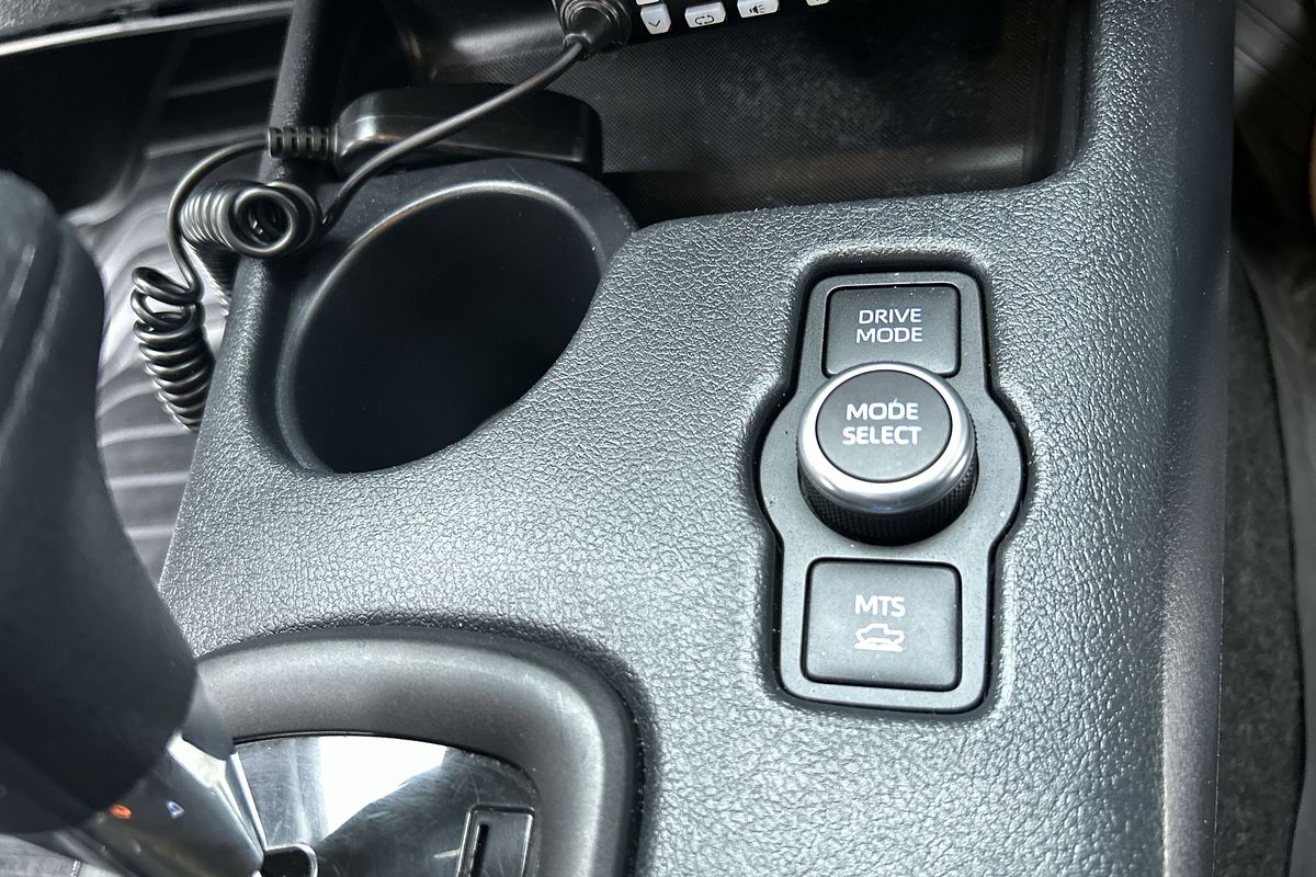 2024 Toyota Hilux SR GUN126R 4X4