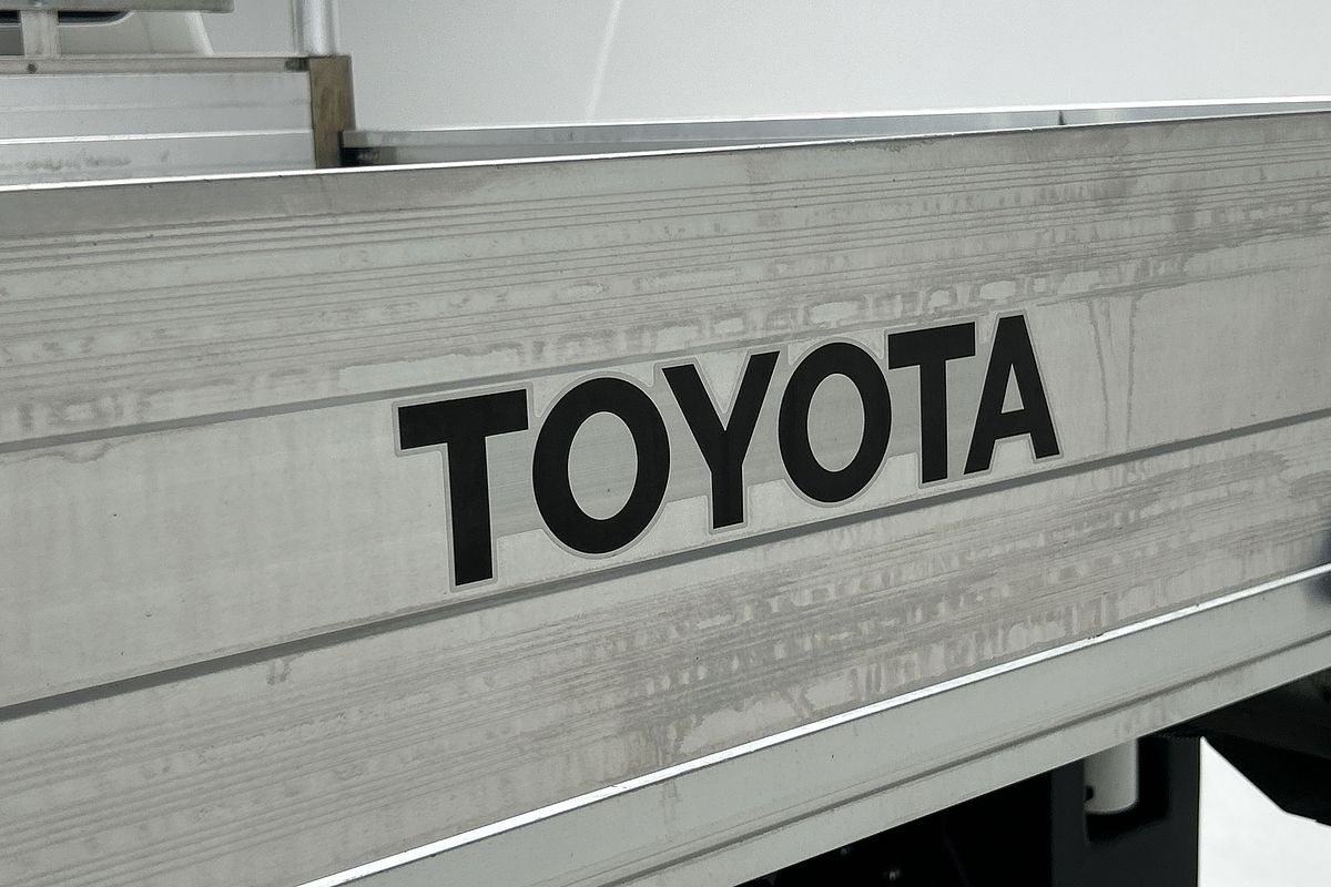 2024 Toyota Hilux SR GUN126R 4X4