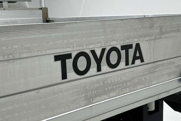 2024 Toyota Hilux SR GUN126R 4X4