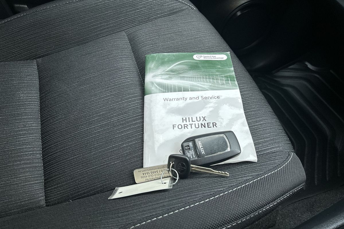 2024 Toyota Hilux SR GUN126R 4X4