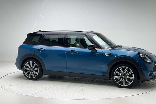 2023 MINI Clubman Cooper S MINI Yours F54 LCI