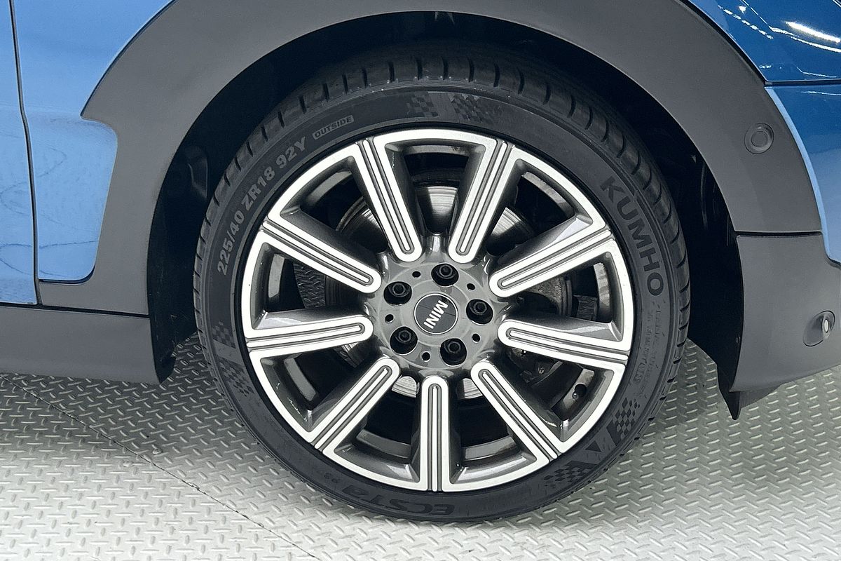 2023 MINI Clubman Cooper S MINI Yours F54 LCI