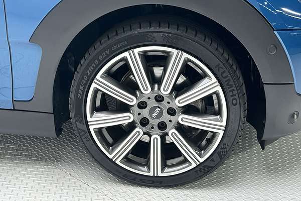 2023 MINI Clubman Cooper S MINI Yours F54 LCI