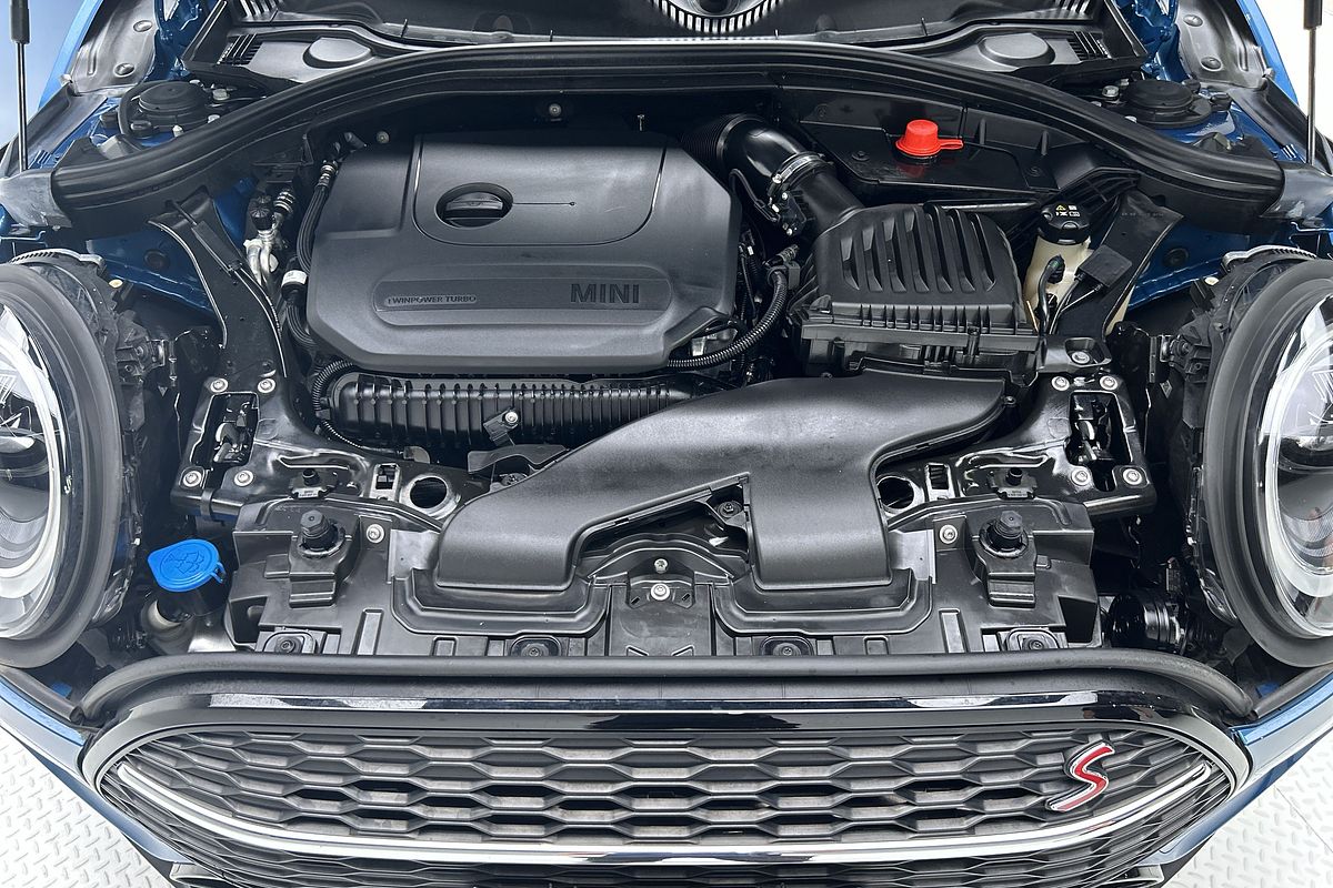 2023 MINI Clubman Cooper S MINI Yours F54 LCI