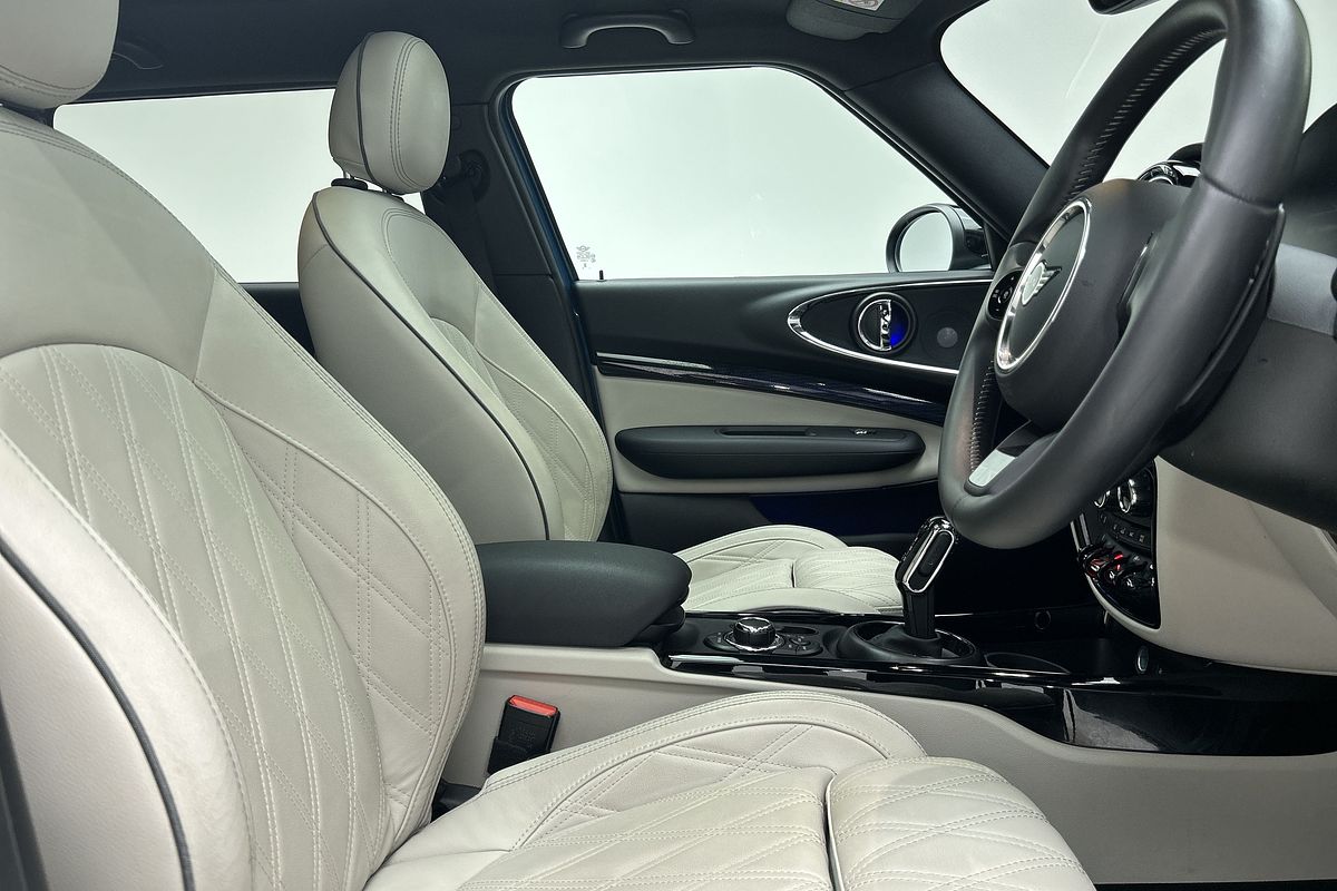 2023 MINI Clubman Cooper S MINI Yours F54 LCI