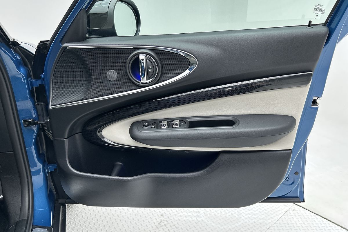 2023 MINI Clubman Cooper S MINI Yours F54 LCI