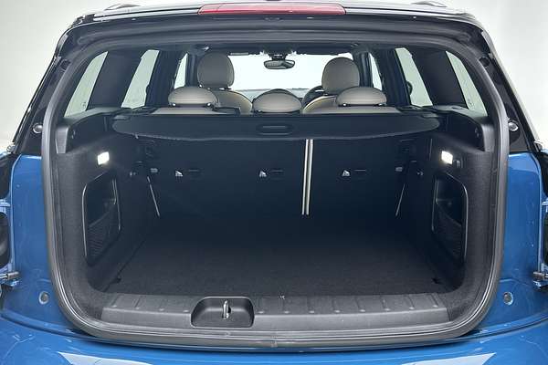 2023 MINI Clubman Cooper S MINI Yours F54 LCI