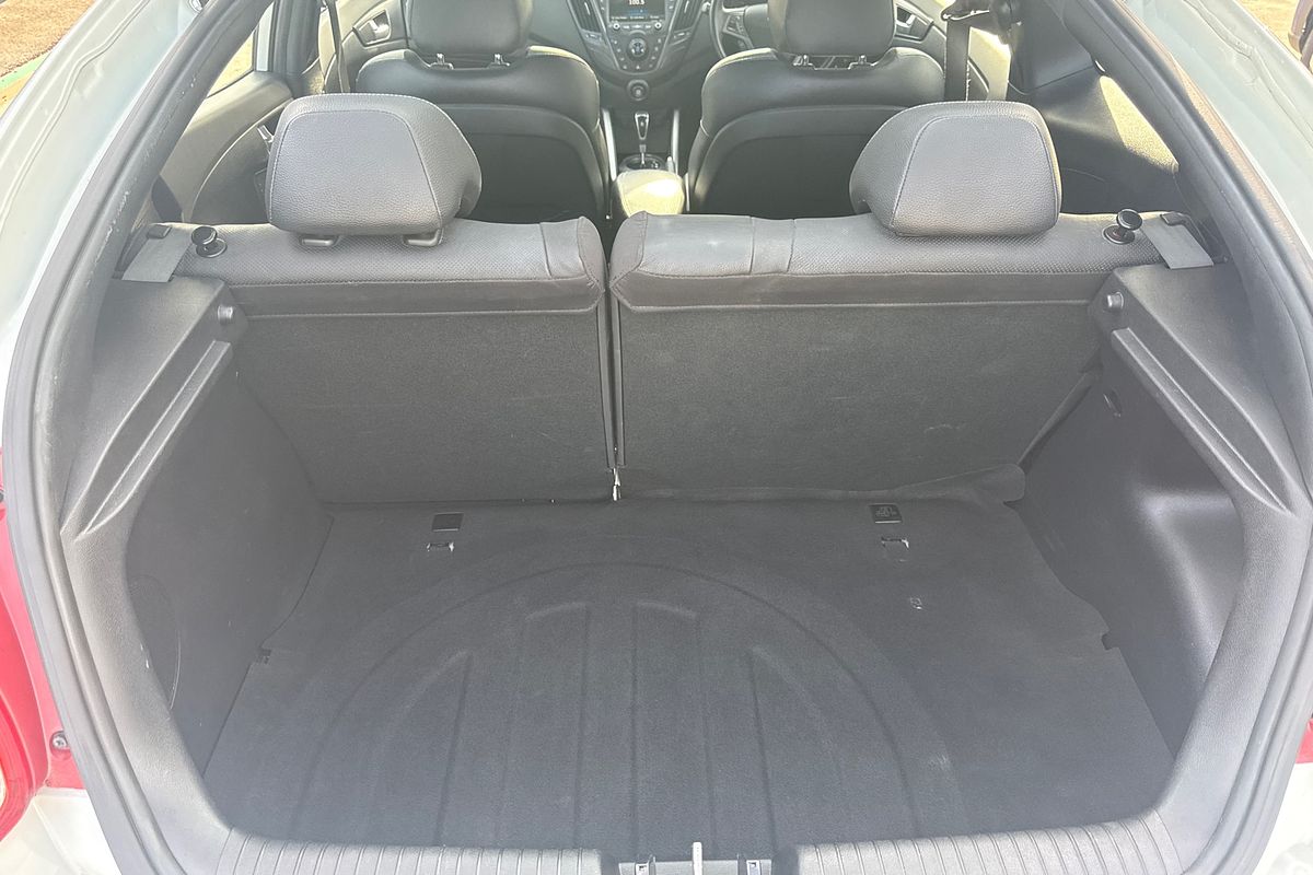 2016 Hyundai Veloster SR Turbo FS4 Series II