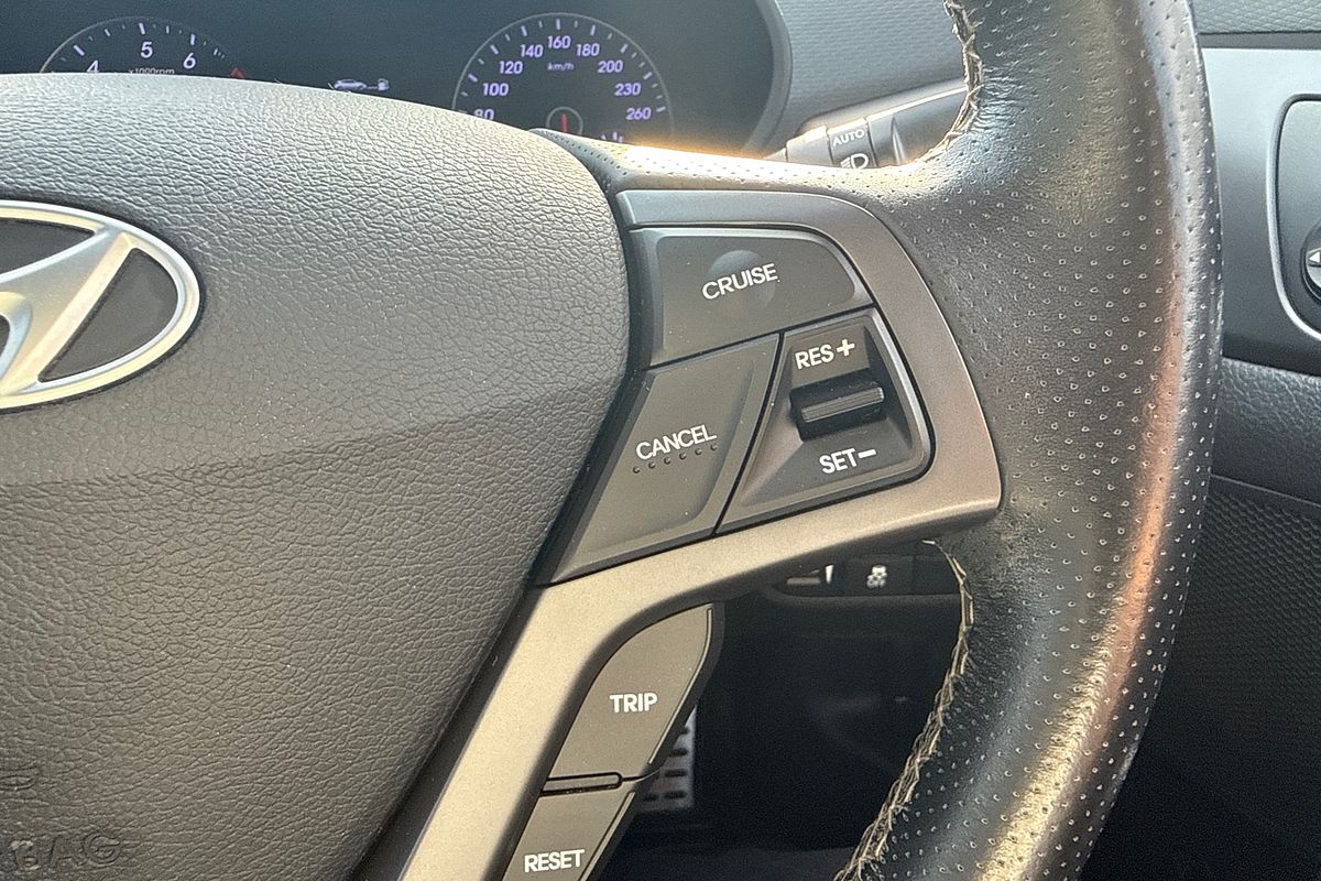 2016 Hyundai Veloster SR Turbo FS4 Series II