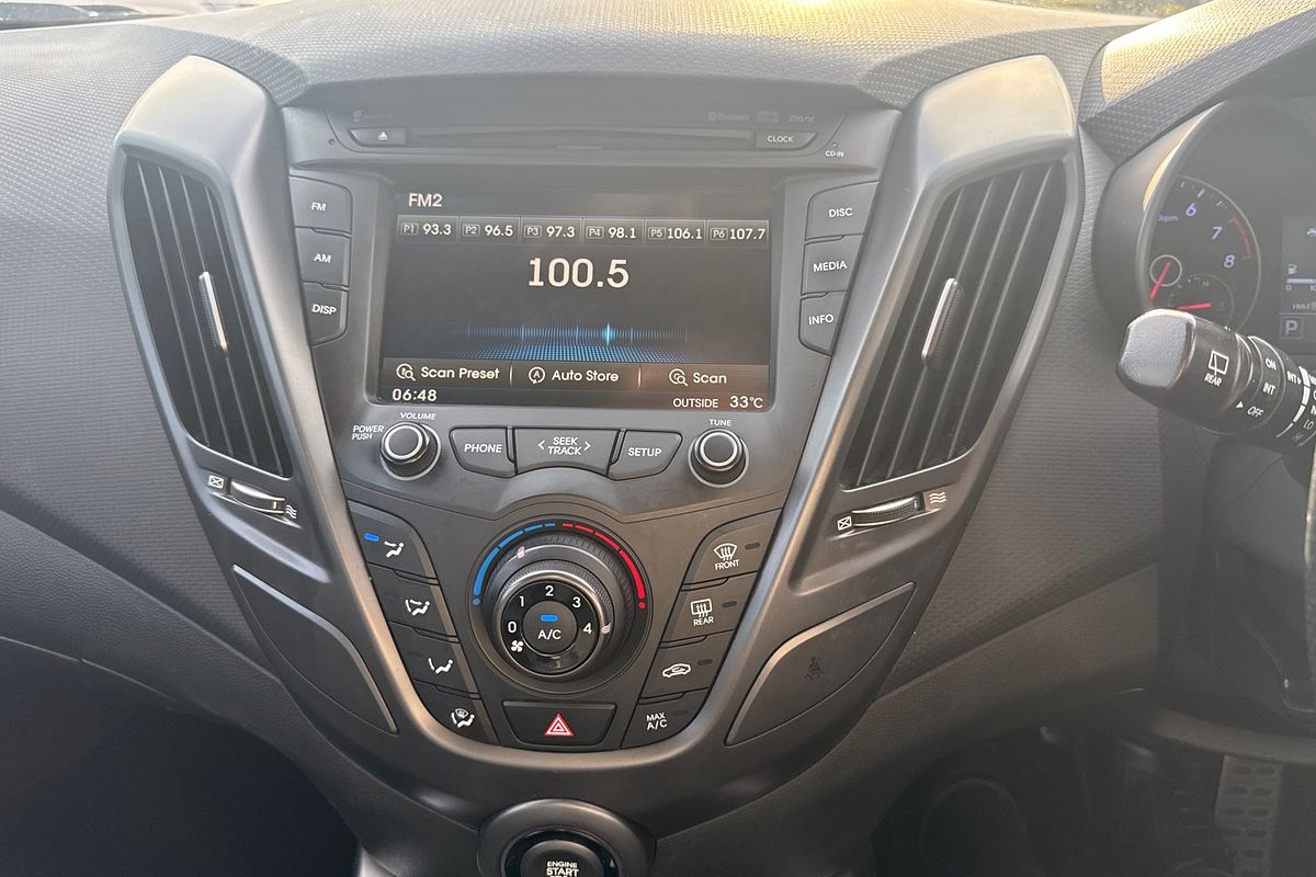 2016 Hyundai Veloster SR Turbo FS4 Series II