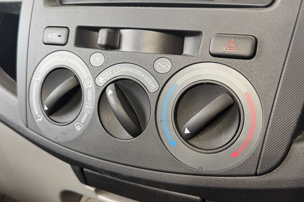 2011 Toyota Hilux Workmate TGN16R