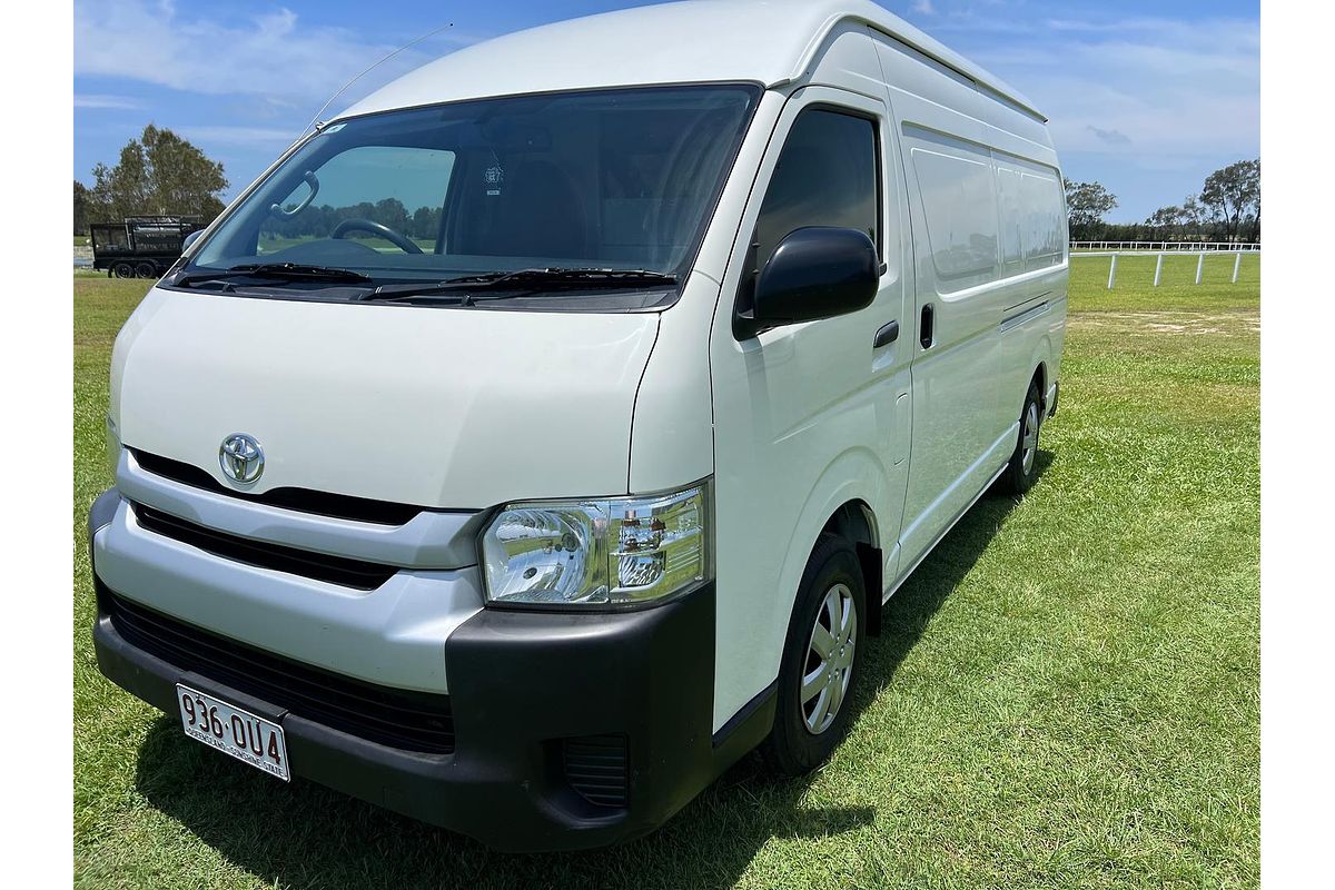 2017 Toyota Hiace KDH221R ELWB High Roof