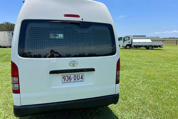 2017 Toyota Hiace KDH221R ELWB High Roof