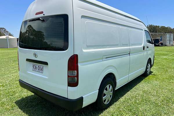 2017 Toyota Hiace KDH221R ELWB High Roof