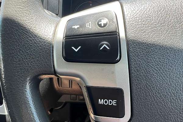 2017 Toyota Hiace KDH221R ELWB High Roof