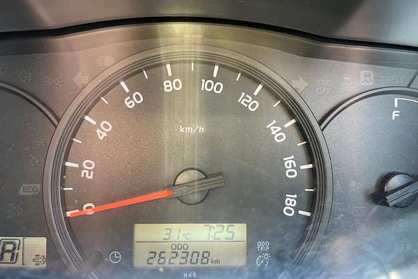 2017 Toyota Hiace KDH221R ELWB High Roof