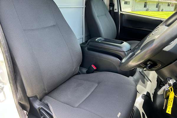 2017 Toyota Hiace KDH221R ELWB High Roof