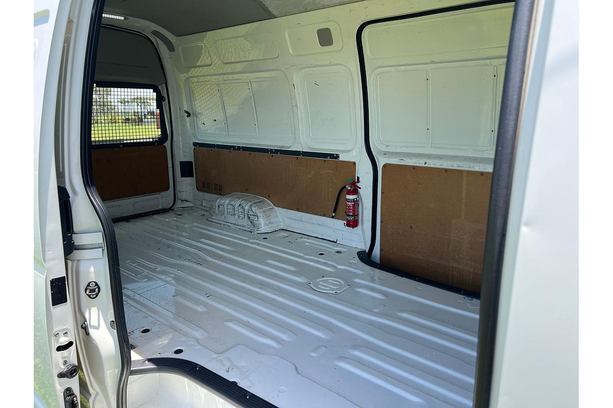 2017 Toyota Hiace KDH221R ELWB High Roof