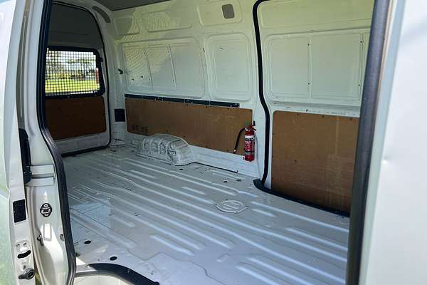 2017 Toyota Hiace KDH221R ELWB High Roof