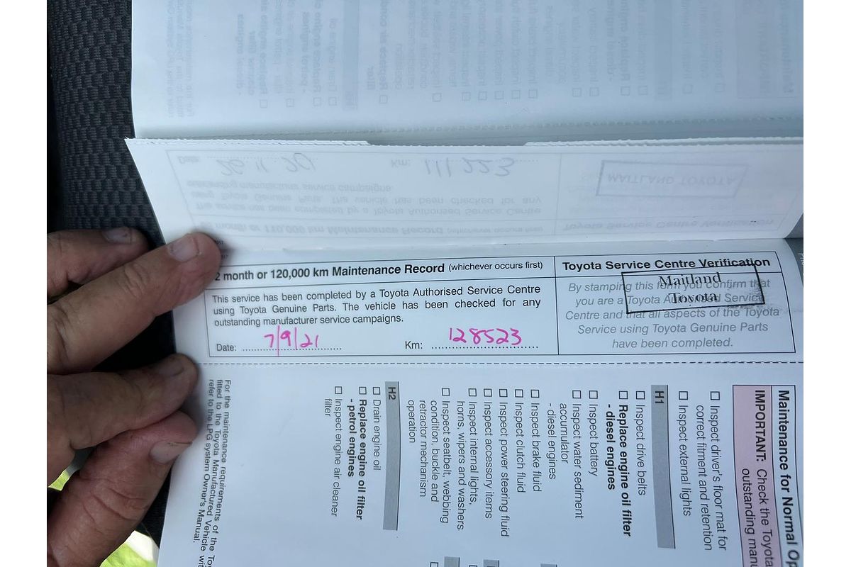 2017 Toyota Hiace KDH221R ELWB High Roof