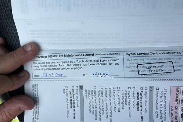 2017 Toyota Hiace KDH221R ELWB High Roof