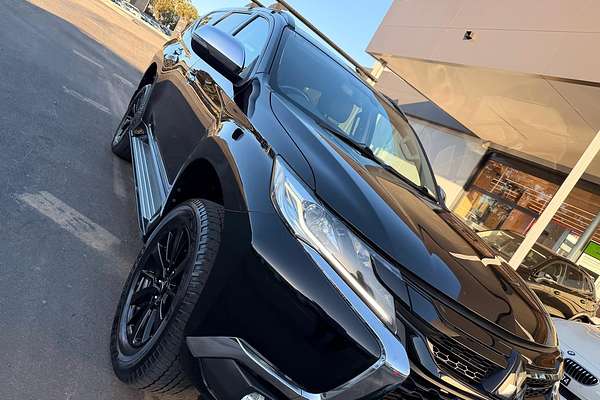 2019 Mitsubishi Pajero Sport Black Edition QE