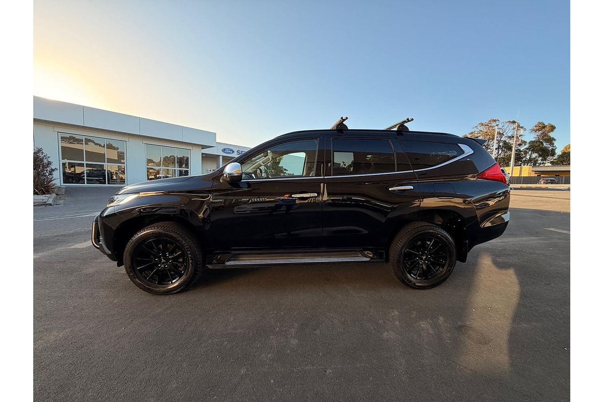 2019 Mitsubishi Pajero Sport Black Edition QE