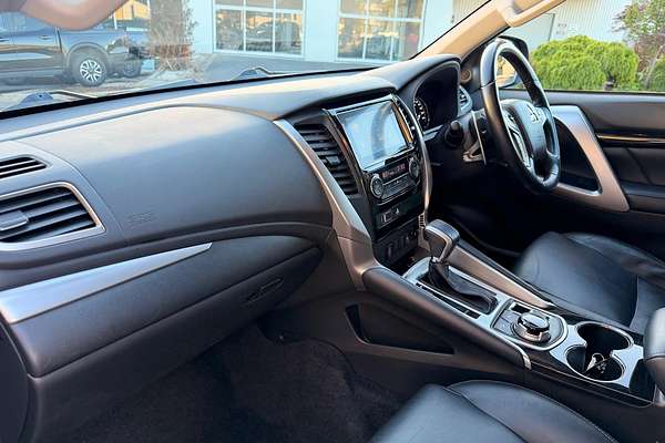 2019 Mitsubishi Pajero Sport Black Edition QE