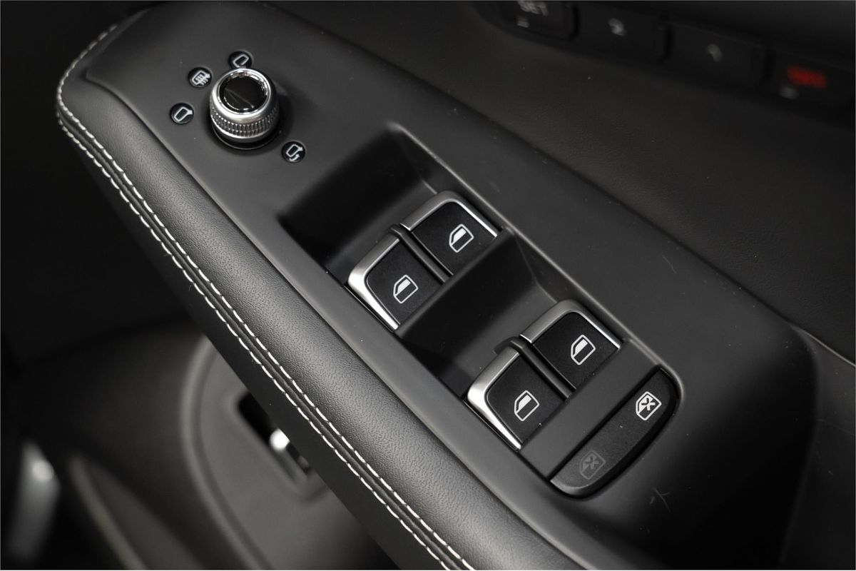 2014 Audi SQ5 TDI 8R