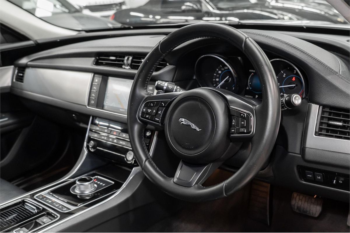 2016 Jaguar XF 20d Prestige X260