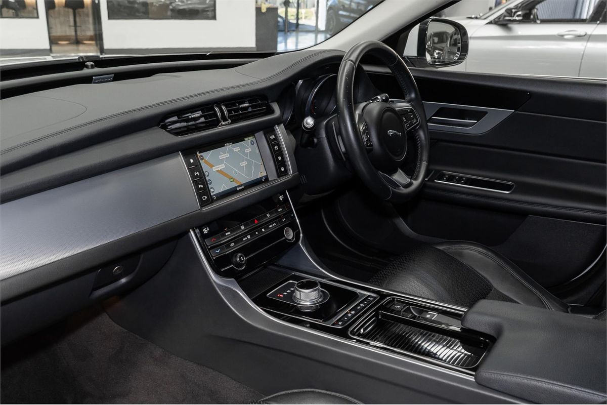 2016 Jaguar XF 20d Prestige X260