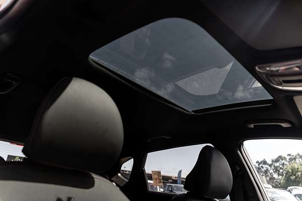 2025 Hyundai Kona Premium N Line SX2.V3