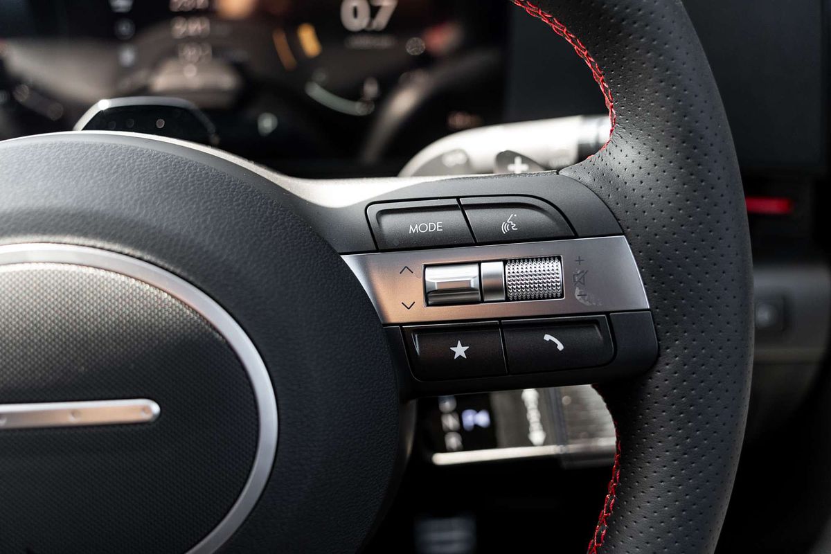 2025 Hyundai Kona Premium N Line SX2.V3