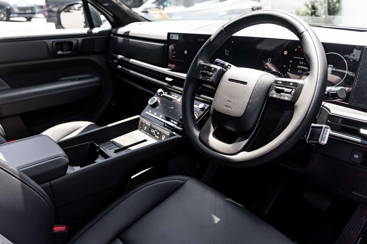 2025 Hyundai Santa Fe Calligraphy MX5.V2